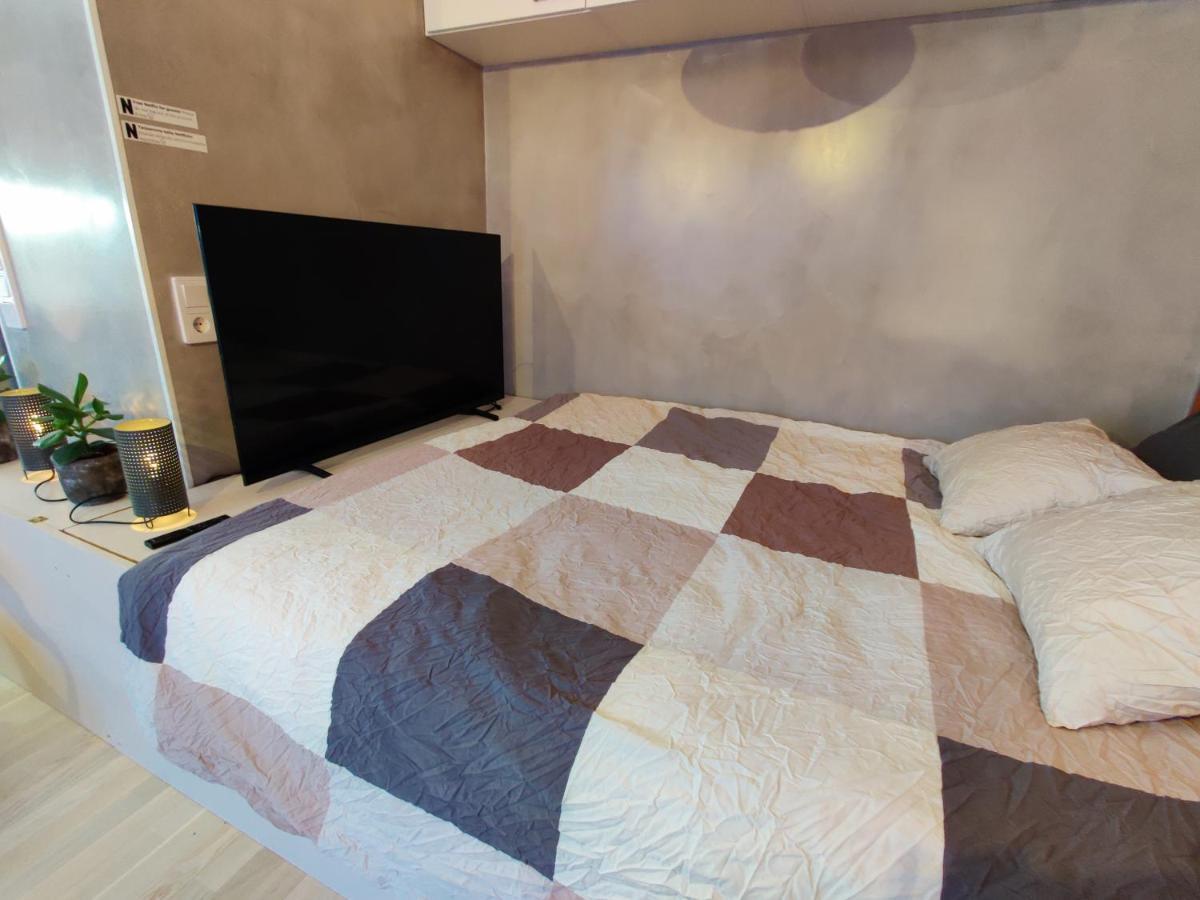The Cutest Studio In Central Тампере Екстериор снимка